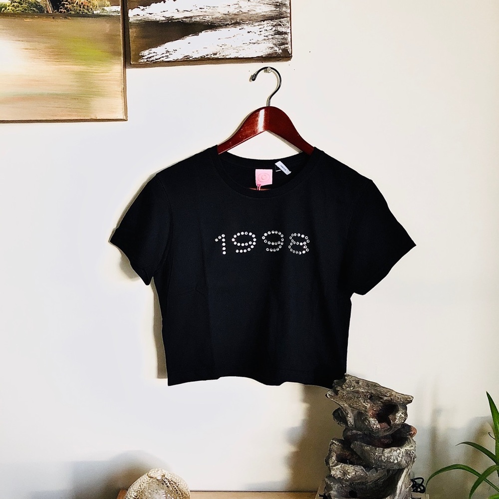 CAPSULE98 | Retro 90’s Cropped Tee - Picture 1 of 2